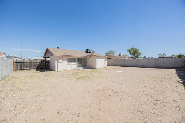 $1,795 | 8821 West Sahuaro Drive, Peoria, AZ 85345