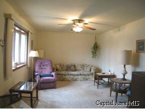 2121 East Eleanor Avenue Springfield, IL 62702 - Photo 6 of 9
