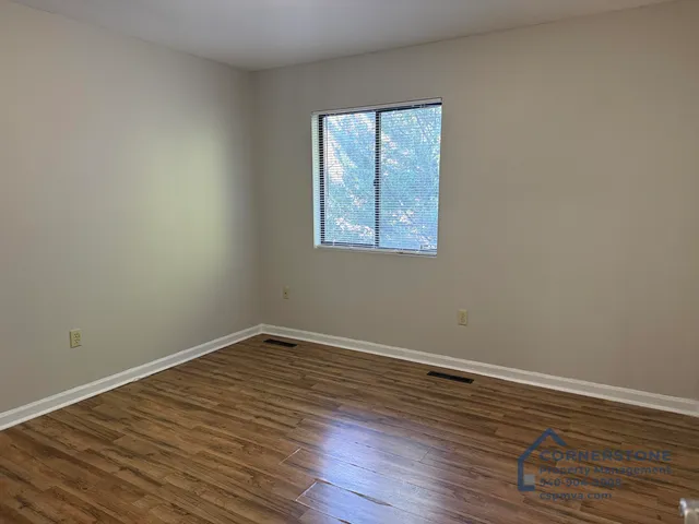 $1,200 | 106 Lee Avenue Northeast, Unit 2, Roanoke, VA 24012