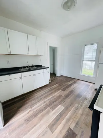 $85,000 | 1820 Central Avenue, Anderson, IN 46016