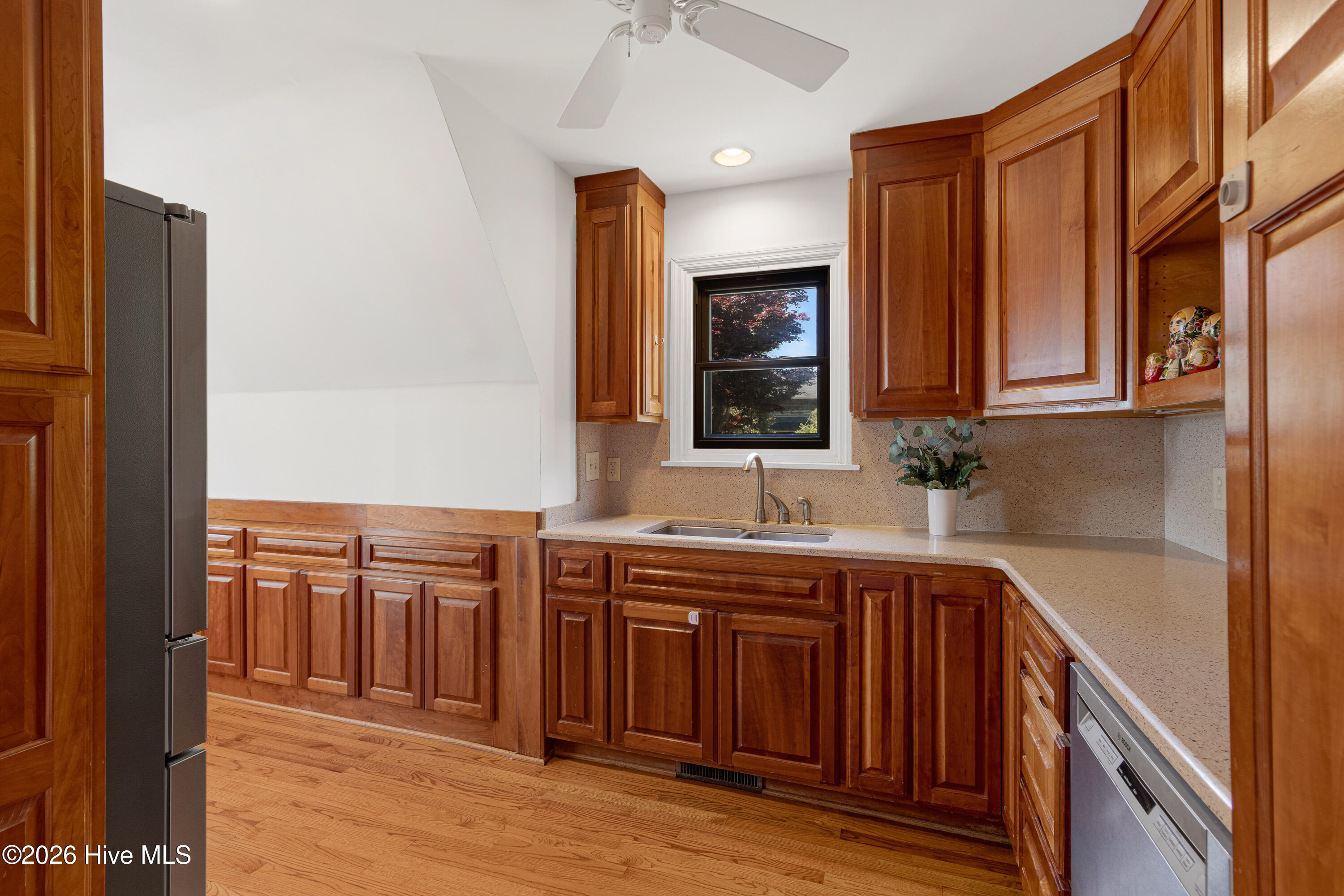 4100 North Rivershore Drive New Bern, NC 28560 - Photo 12 of 87 Kitchen Storage & Counter Space