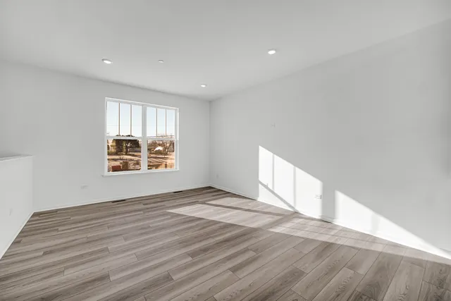 $3,000 | 203 Settlers Place, Unit 203, West Dundee, IL 60118