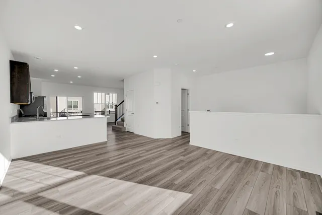 $3,000 | 203 Settlers Place, Unit 203, West Dundee, IL 60118