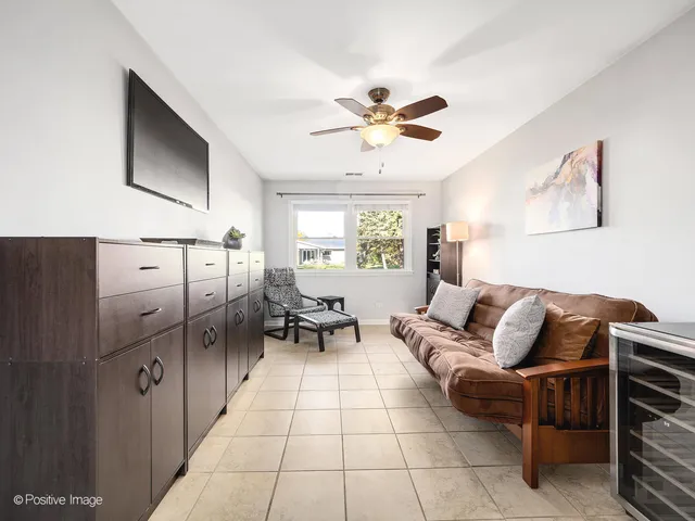 $414,900 | 1517 Sequoia Lane, Darien, IL 60561