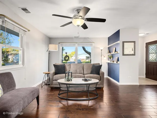 $414,900 | 1517 Sequoia Lane, Darien, IL 60561