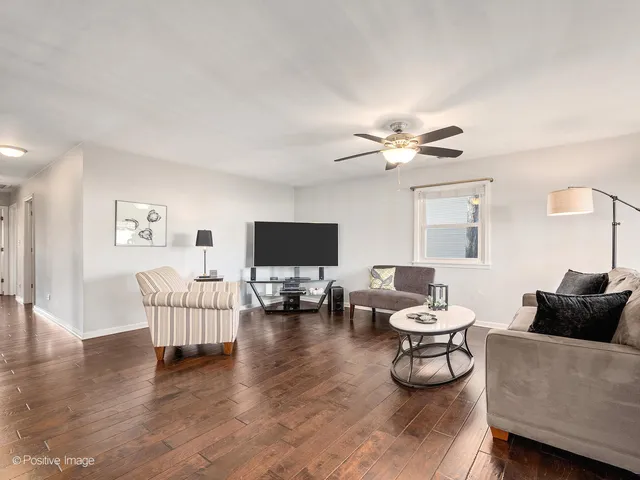 $414,900 | 1517 Sequoia Lane, Darien, IL 60561