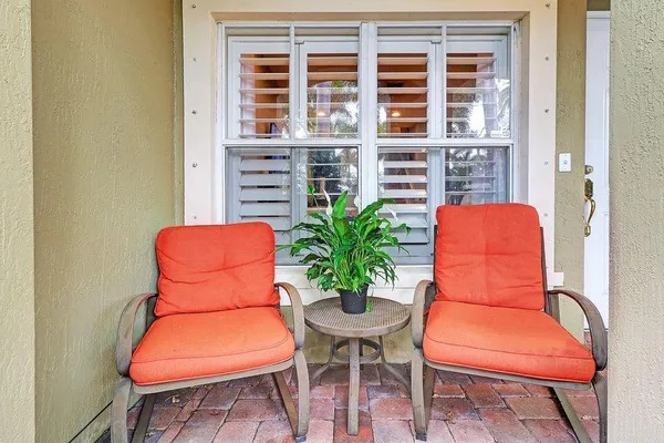 $2,600 | 400 Lake Monterey Circle, Boynton Beach, FL 33426