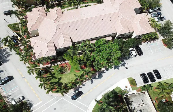 $2,600 | 400 Lake Monterey Circle, Boynton Beach, FL 33426