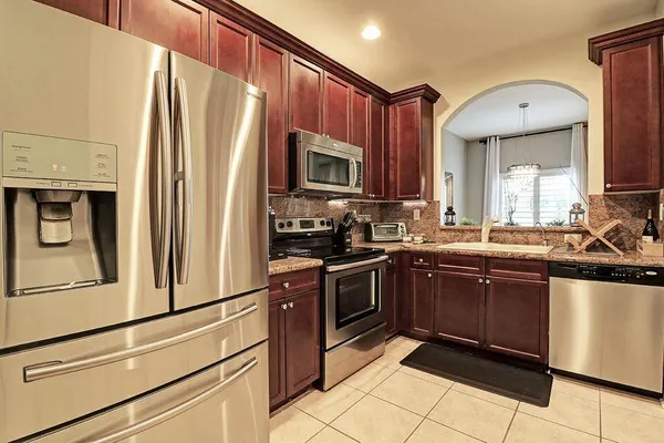 $2,600 | 400 Lake Monterey Circle, Boynton Beach, FL 33426