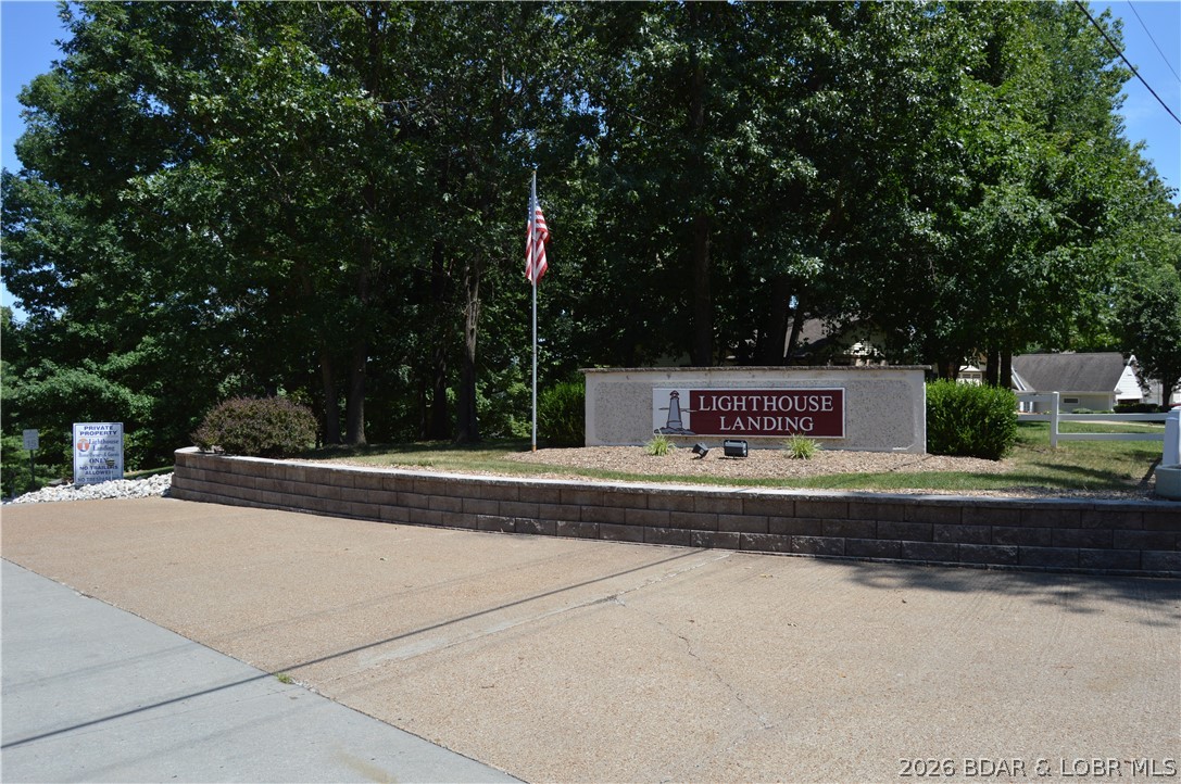 40 Lighthouse Road, Unit 3201 Lake Ozark, MO 65049 - Photo 32 of 38 Entrance