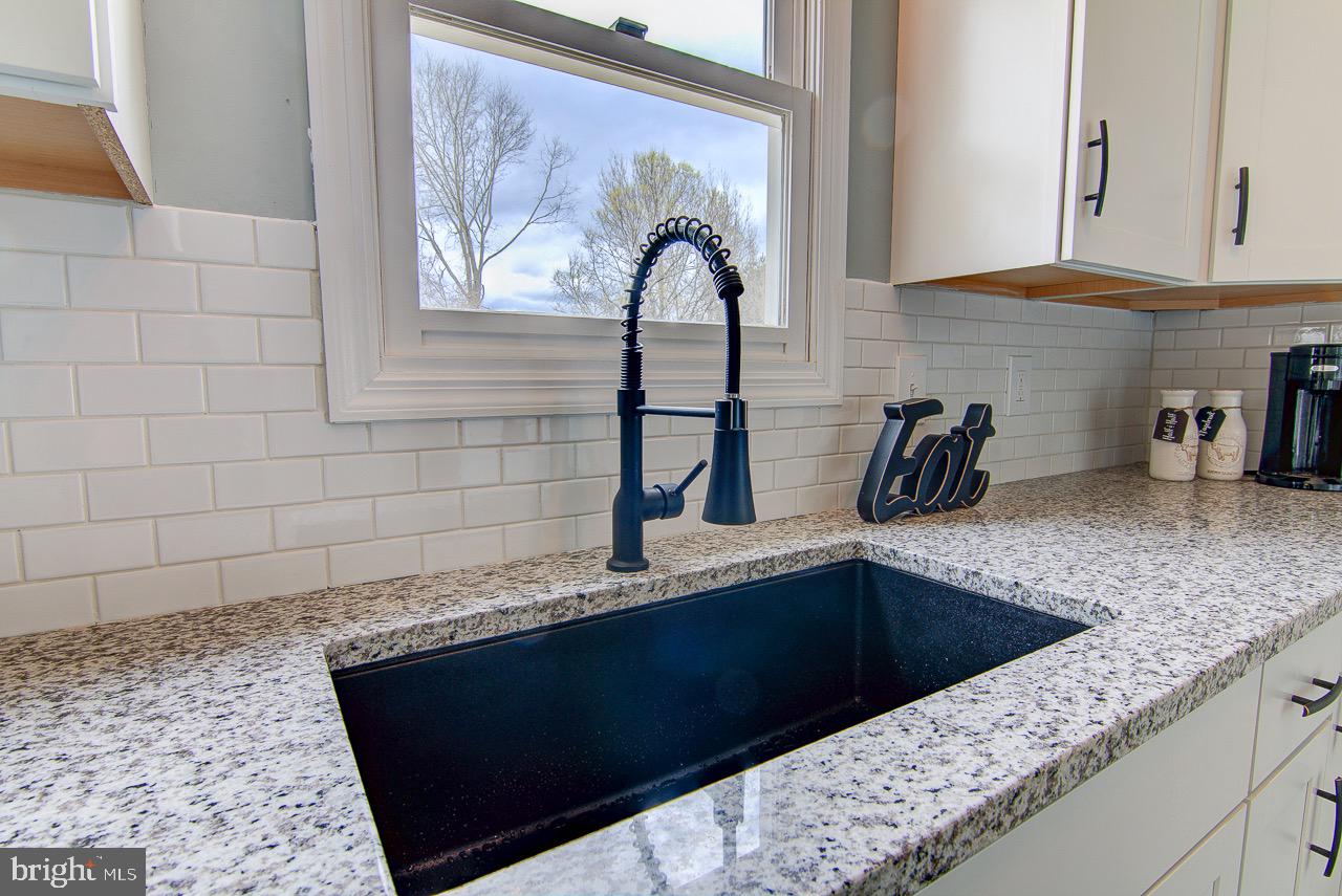 3266 Days Mill Road York, PA 17408 - Photo 3 of 25 Gallery Image 3