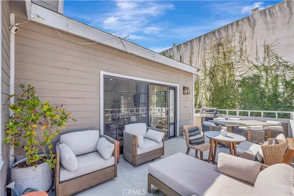 $1,299,000 | 1924 Mathews Avenue, Unit C, Redondo Beach, CA 90278