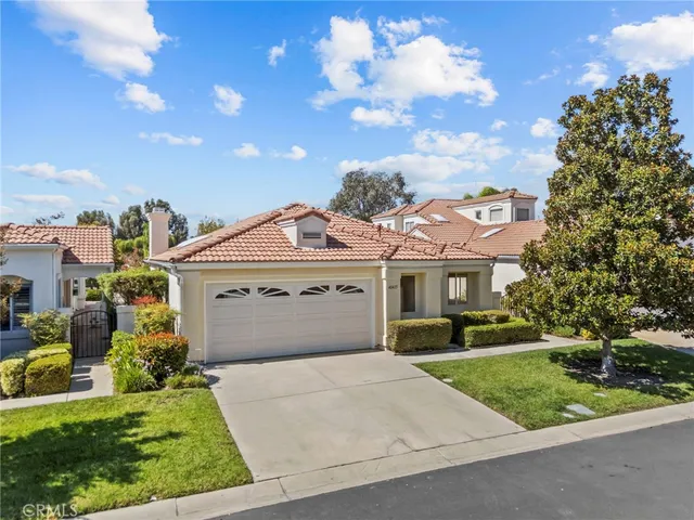 front view of house with a yard