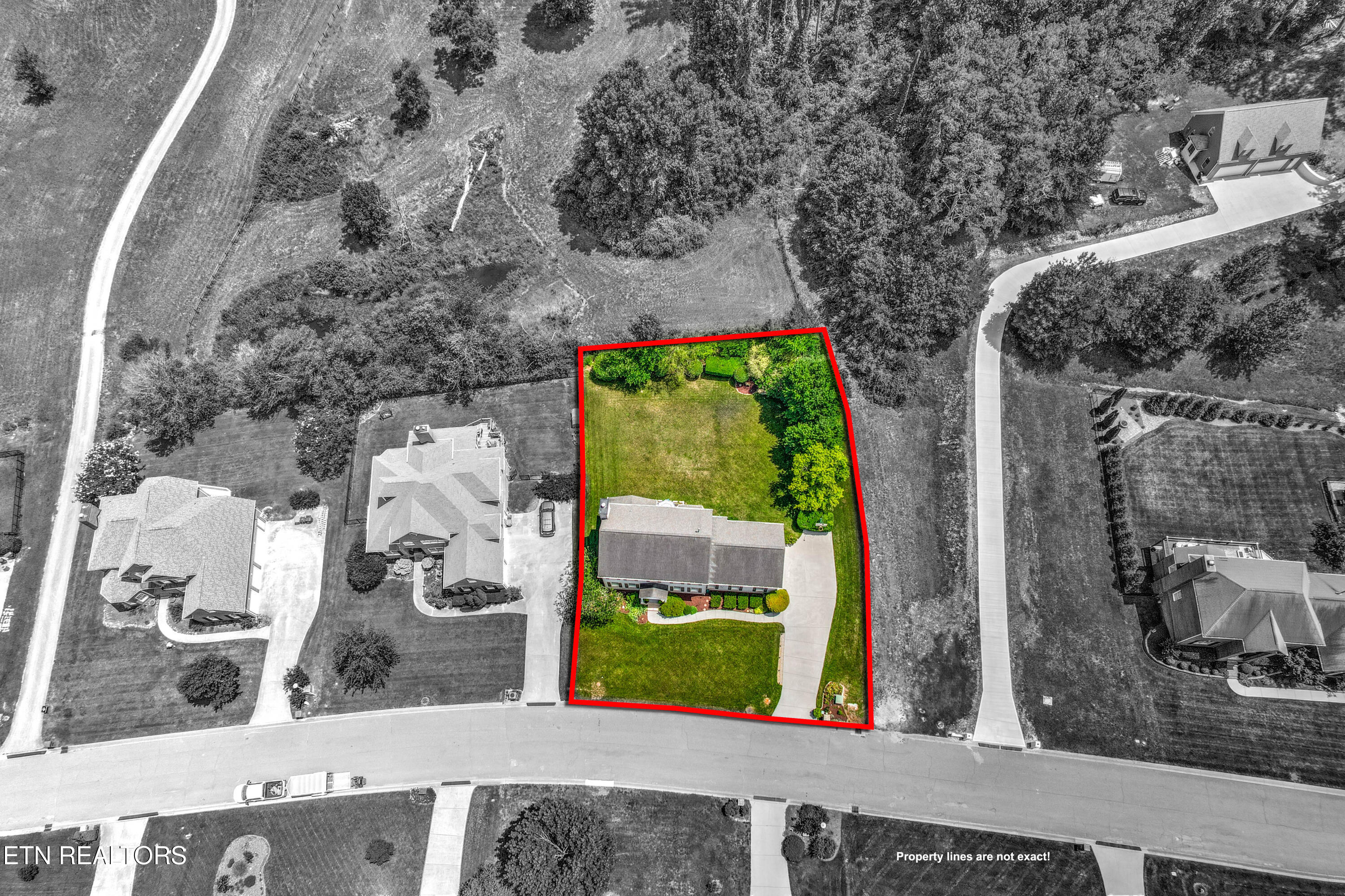 69 Rolling Links Boulevard Oak Ridge, TN 37830 - Photo 53 of 60 53-print-DJI_0698_699_700