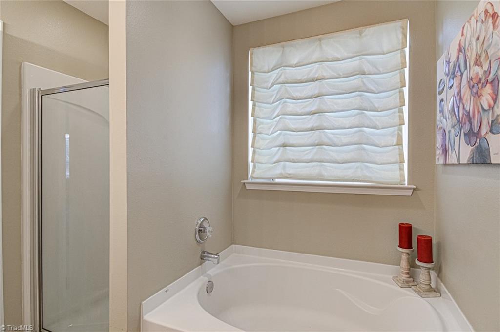 896 Hedgepath Terrace High Point, NC 27265 - Photo 26 of 45 Gallery Image 26
