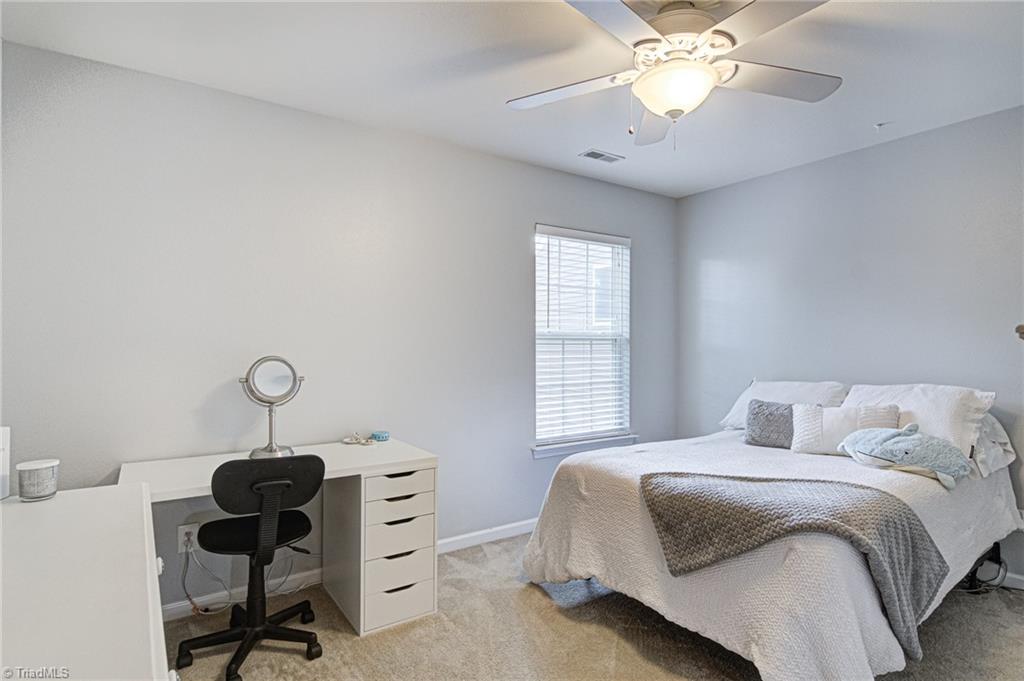 896 Hedgepath Terrace High Point, NC 27265 - Photo 29 of 45 Gallery Image 29