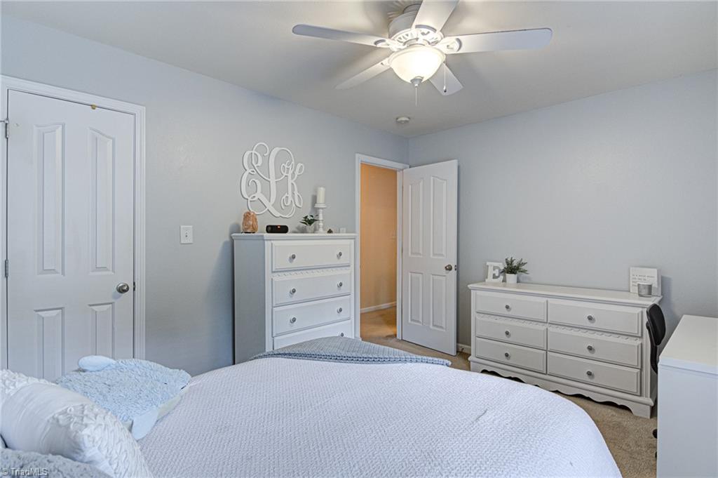 896 Hedgepath Terrace High Point, NC 27265 - Photo 30 of 45 Gallery Image 30