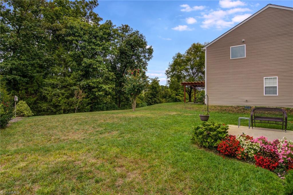 896 Hedgepath Terrace High Point, NC 27265 - Photo 36 of 45 Gallery Image 36