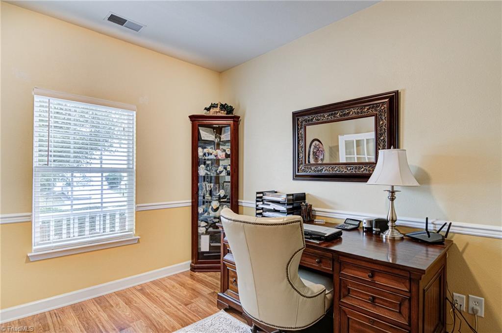 896 Hedgepath Terrace High Point, NC 27265 - Photo 7 of 45 Gallery Image 7