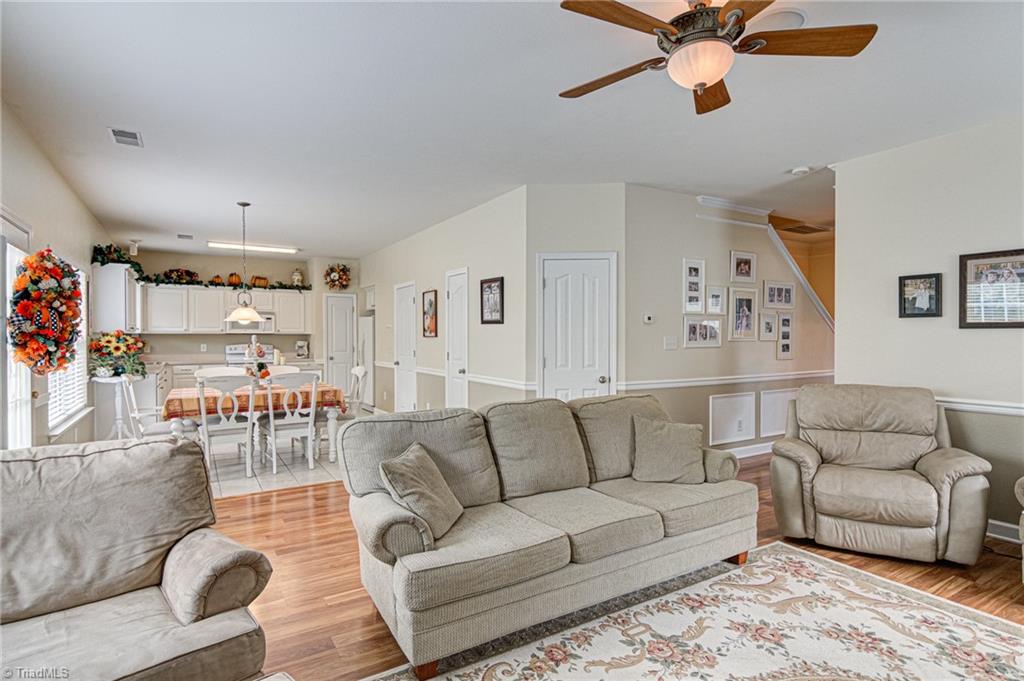 896 Hedgepath Terrace High Point, NC 27265 - Photo 10 of 45 Gallery Image 10