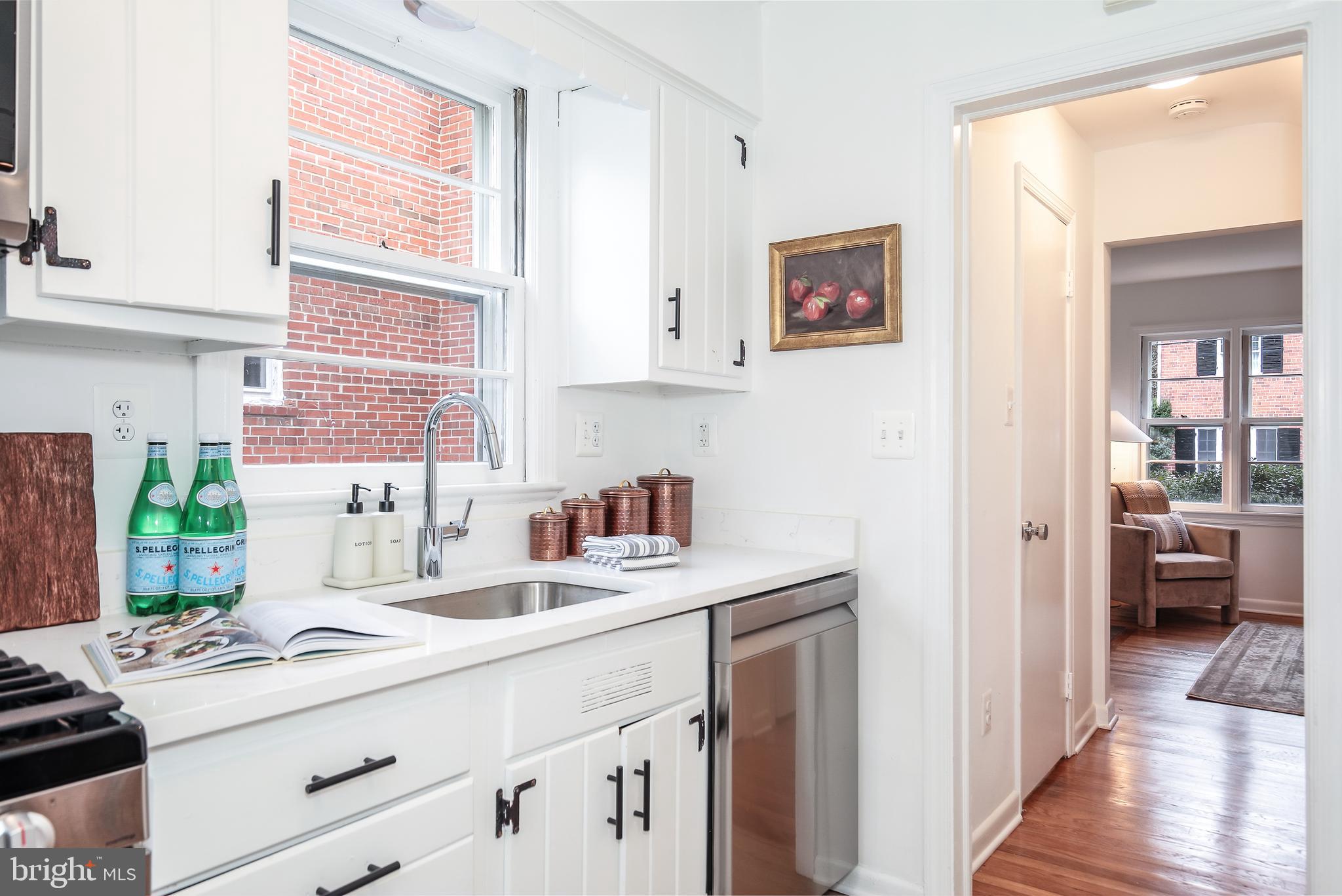 4615 Greene Place Northwest Washington, DC 20007 - Photo 11 of 31