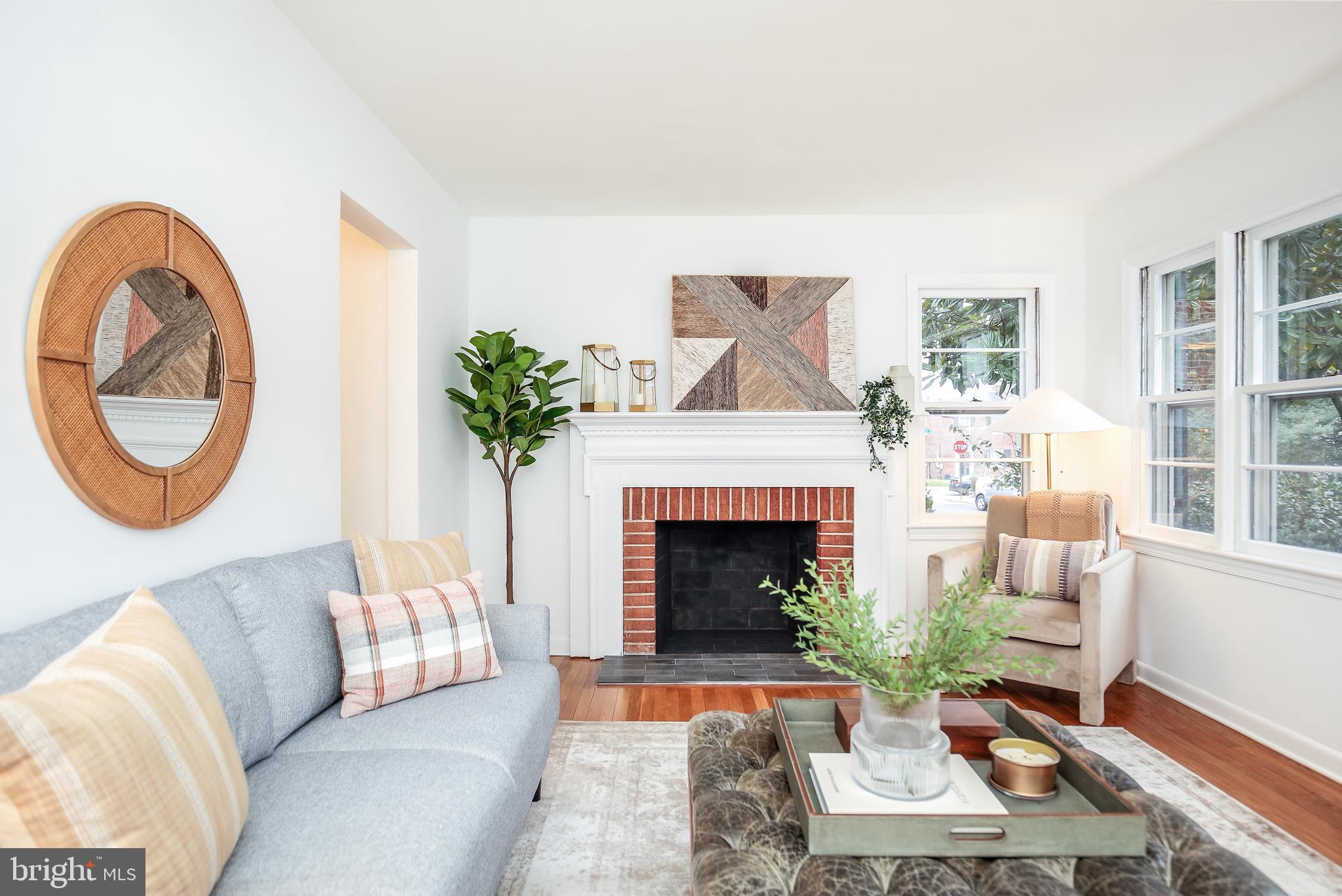 4615 Greene Place Northwest Washington, DC 20007 - Photo 5 of 31