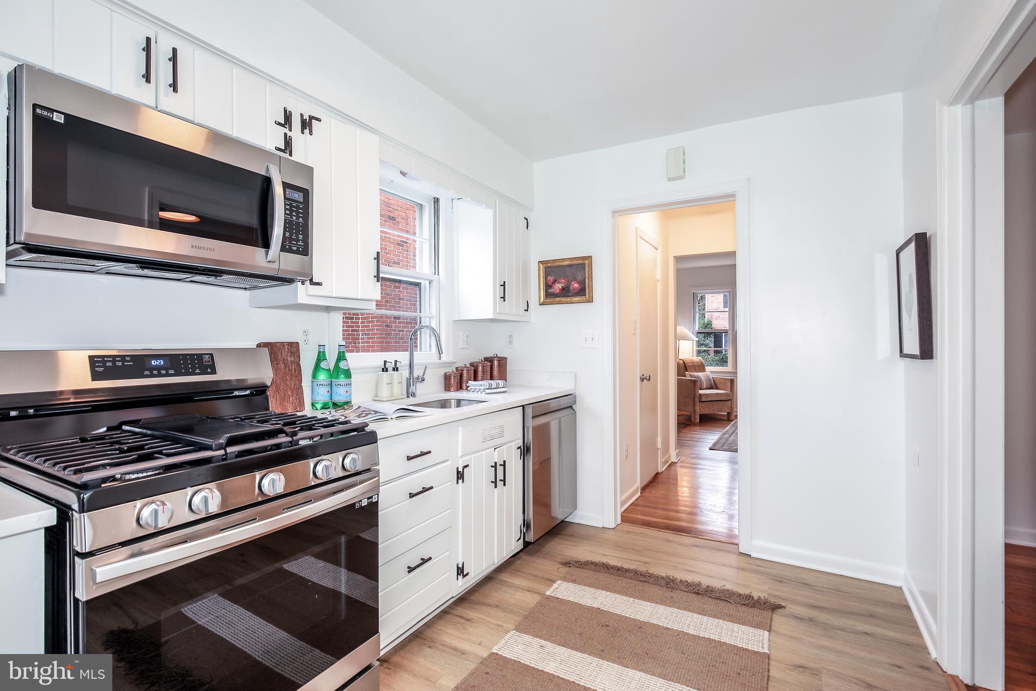 4615 Greene Place Northwest Washington, DC 20007 - Photo 10 of 31