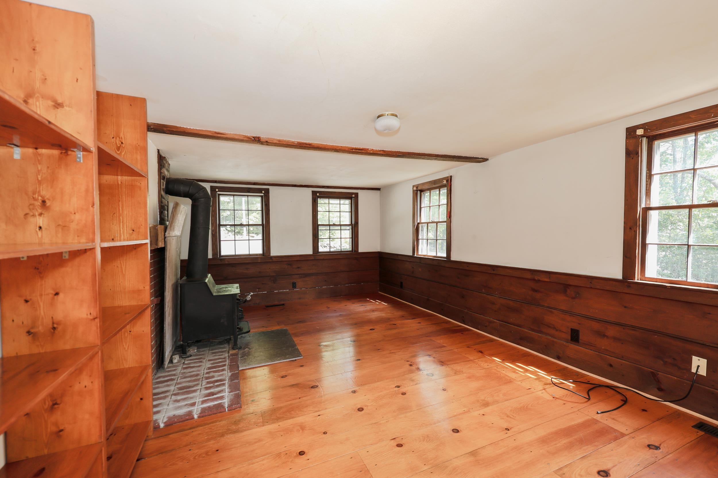 21 Rockland Road Weare, NH 03281 - Photo 8 of 40