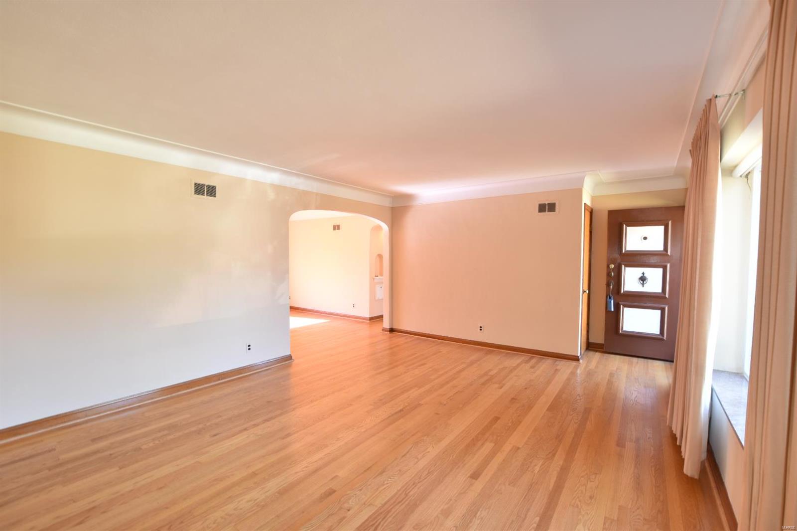 8 Willmore Road St. Louis, MO 63109 - Photo 10 of 36