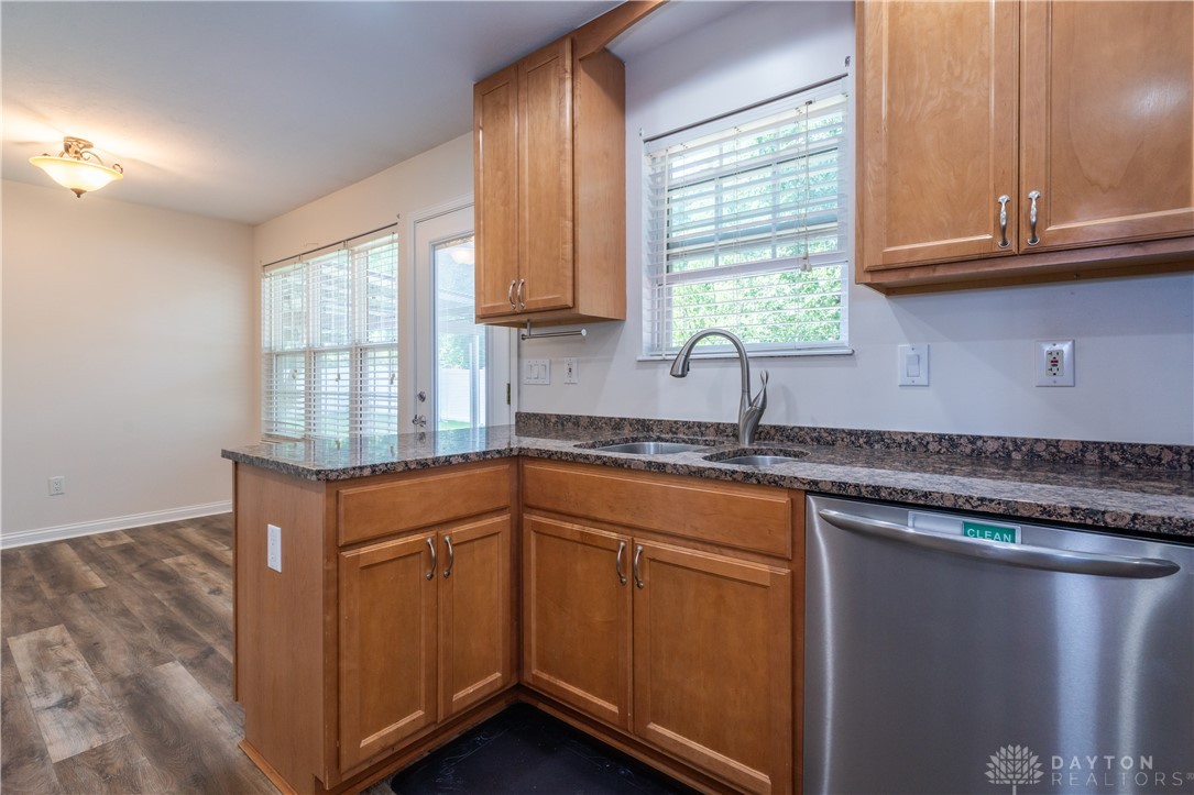 3415 Shakertown Road Beavercreek, OH 45430 - Photo 16 of 77