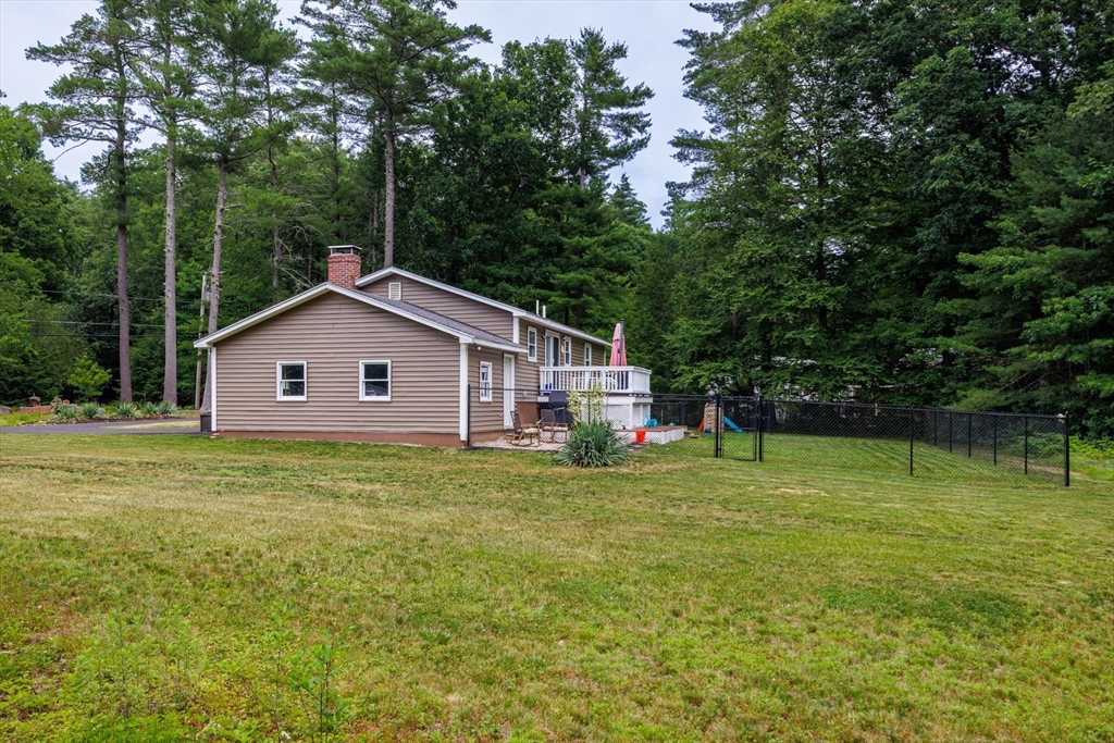 142 Squannacook Road Shirley, MA 01464 - Photo 30 of 37