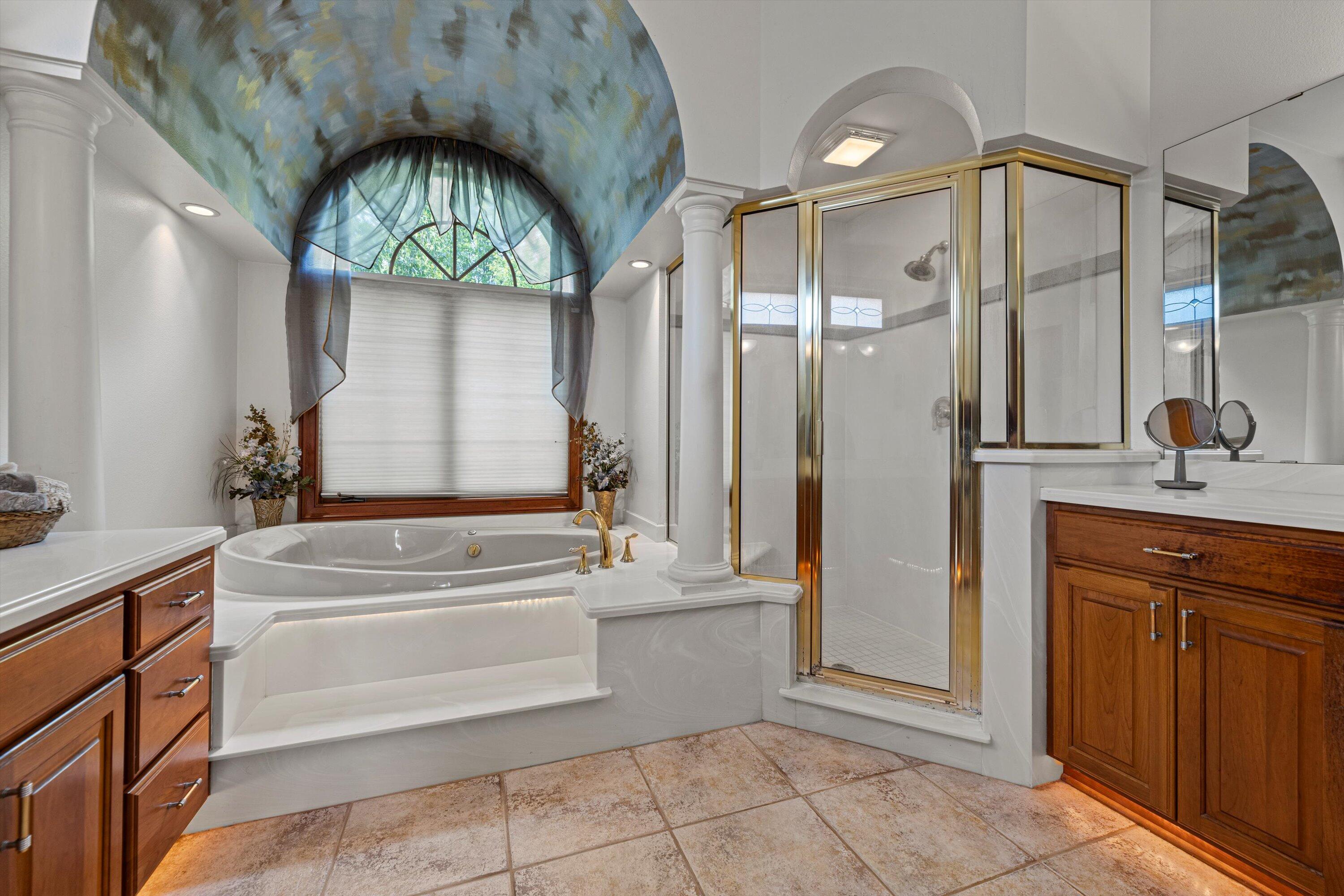 19475 Summerhill Lane Brookfield, WI 53045 - Photo 21 of 82 Primary Bathroom