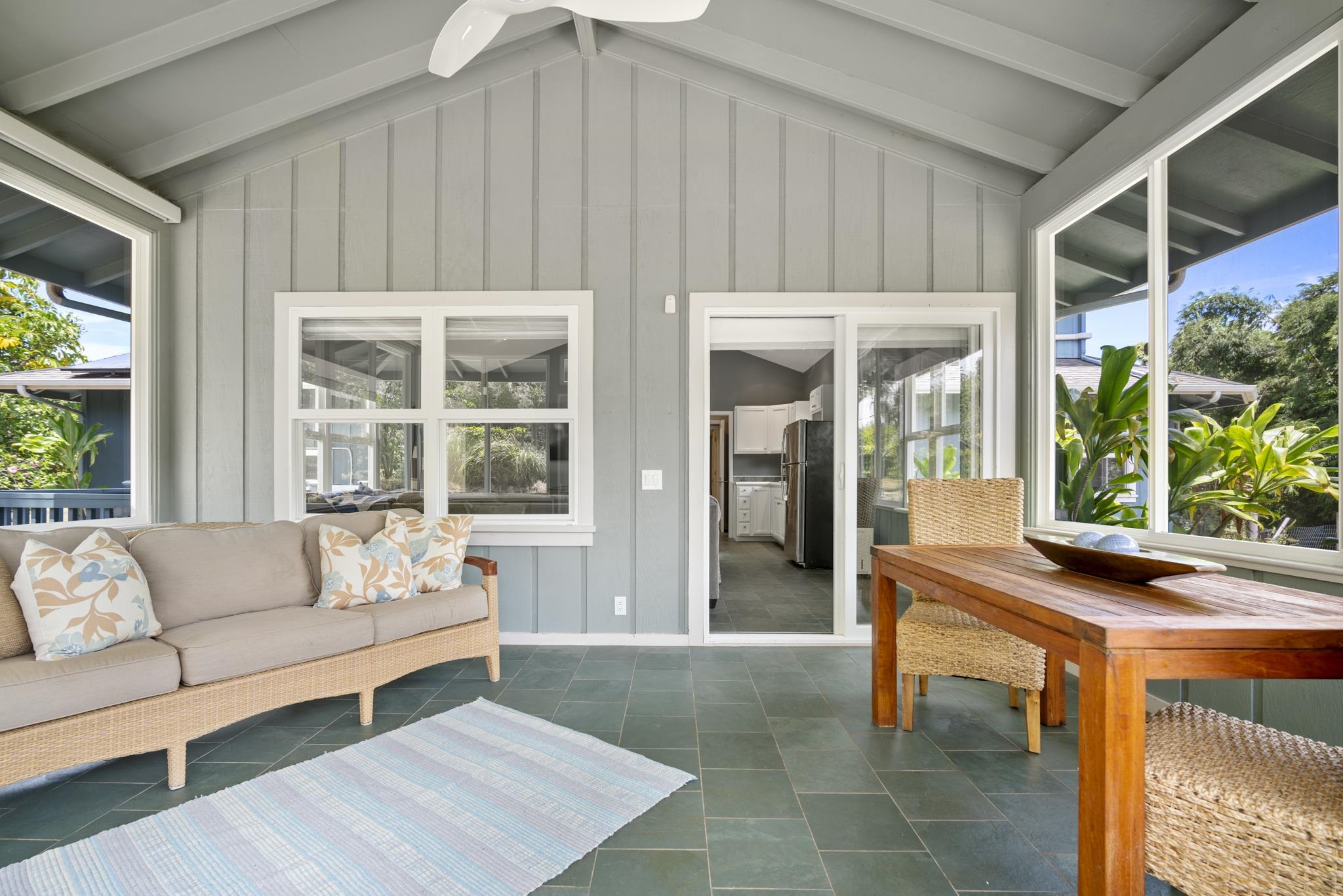 1865 Kalia Way Haiku, HI 96708 - Photo 16 of 50 Sunroom