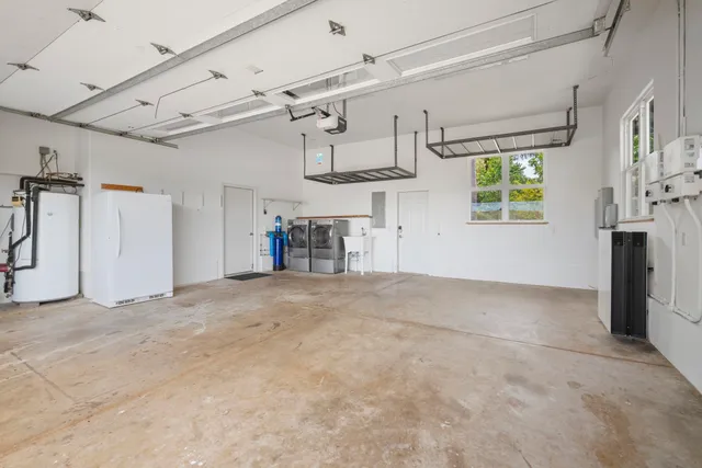 $2,795,000 | 1865 Kalia Way, Haiku, HI 96708