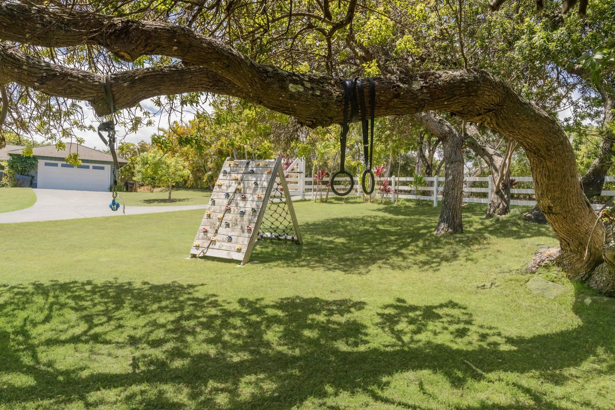 1865 Kalia Way Haiku, HI 96708 - Photo 47 of 50 Playgounds