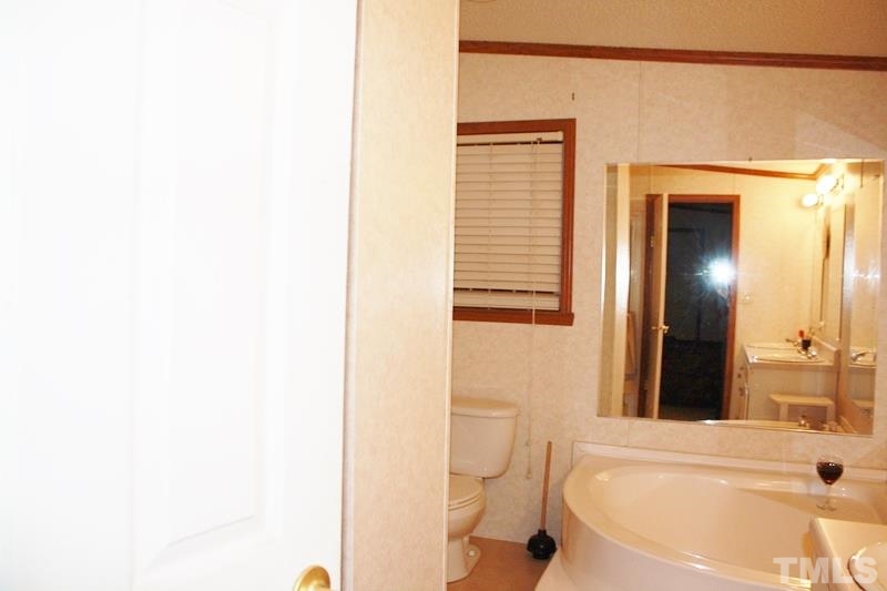 533 Jeffries Cross Road Burlington, NC 27217 - Photo 15 of 25 Gallery Image 15