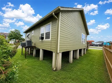 $249,000 | 2600-02 Dreux Avenue, New Orleans, LA 70122