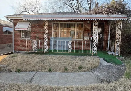 $29,900 | 4414 Dryden Avenue, St. Louis, MO 63115