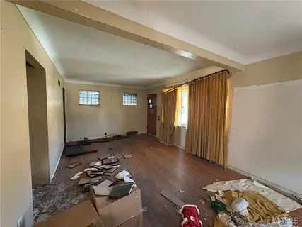 $29,900 | 4414 Dryden Avenue, St. Louis, MO 63115