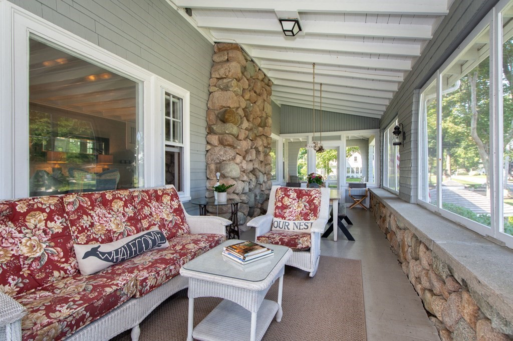 106 Mann Hill Road Scituate, MA 02066 - Photo 11 of 41