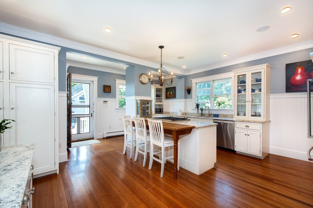 106 Mann Hill Road Scituate, MA 02066 - Photo 13 of 41