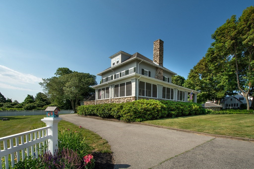 106 Mann Hill Road Scituate, MA 02066 - Photo 3 of 41