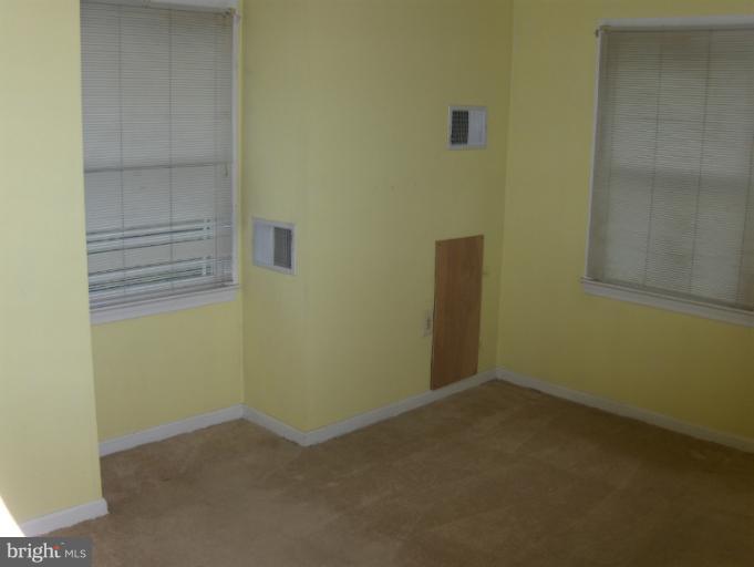 9501 Brandywine Road Clinton, MD 20735 - Photo 3 of 18 Bedroom