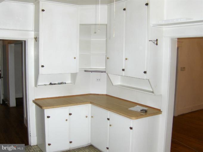 9501 Brandywine Road Clinton, MD 20735 - Photo 8 of 18 Kitchen