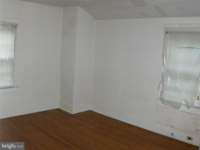 9501 Brandywine Road Clinton, MD 20735 - Photo 9 of 18 Bedroom (Master)
