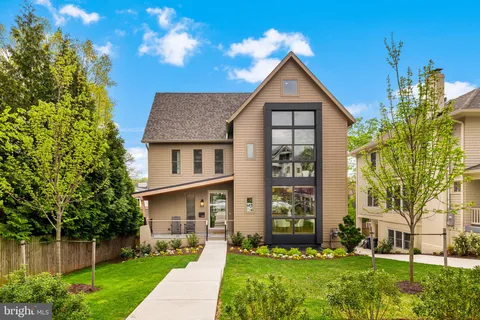 $3,100,000 | 4892 MacArthur Boulevard Northwest, Washington, DC 20007