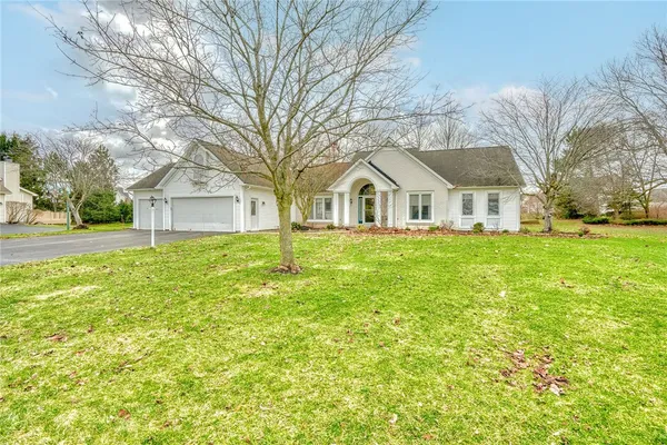 $399,900 | 5 Woodrose Drive, Penfield, NY 14580