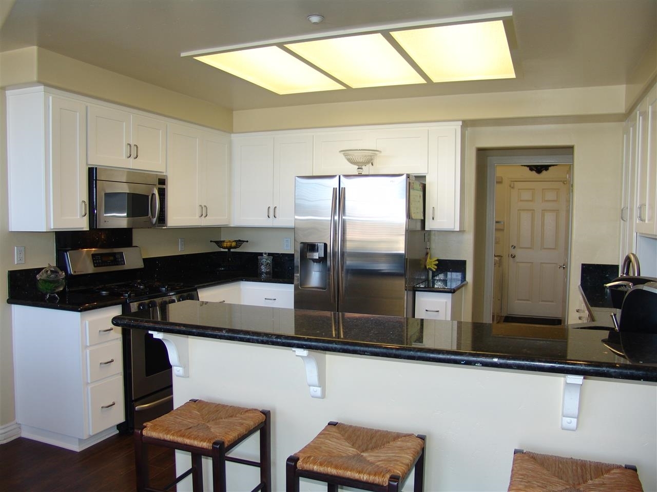 3209 Cristobal Way Spring Valley, CA 91977 - Photo 7 of 25 Gallery Image 7