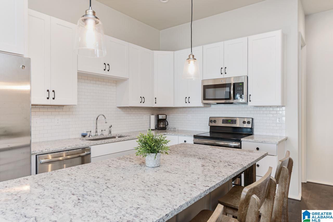 677 Rumble Avenue Birmingham, AL 35213 - Photo 14 of 27