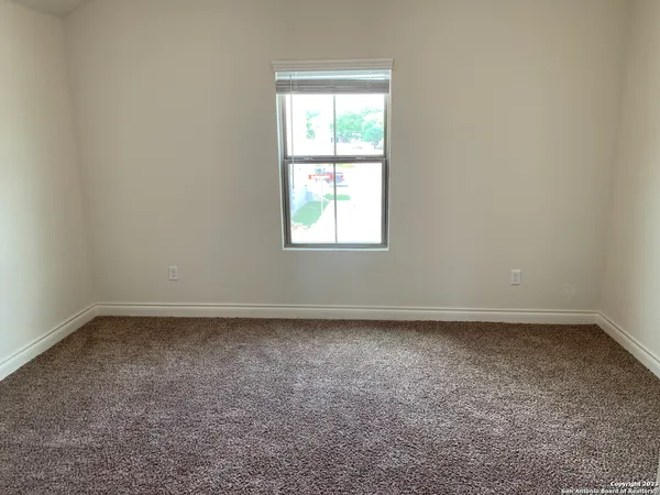 $1,600 | 333 Untermaier Street, New Braunfels, TX 78130